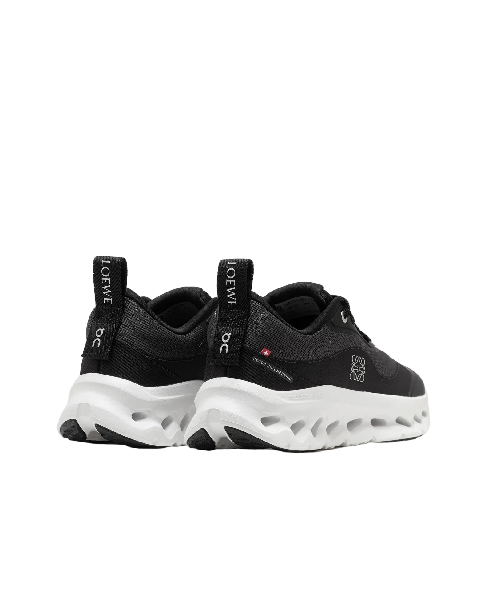 ON x LOEWE noir/blanche